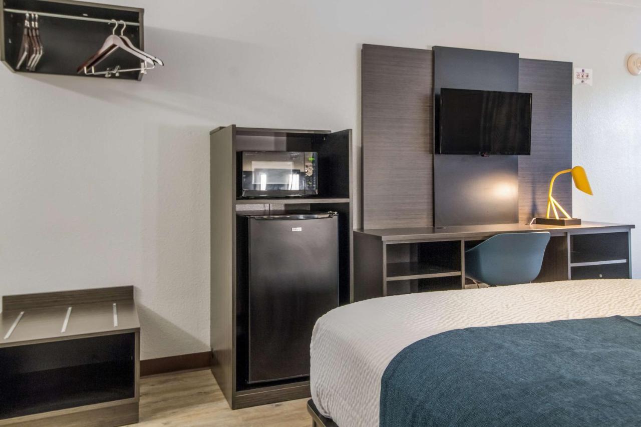 Motel 6 Groves, Tx 외부 사진