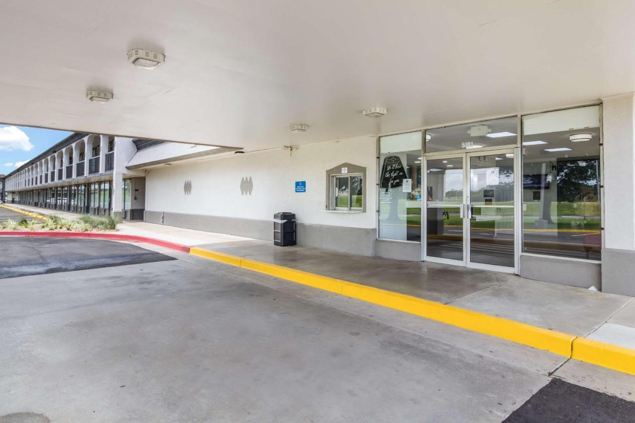Motel 6 Groves, Tx 외부 사진