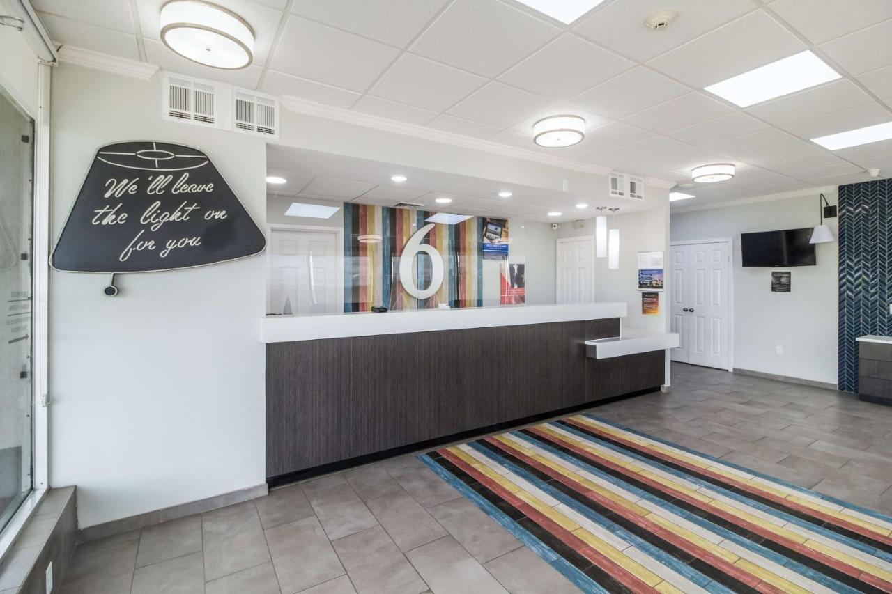 Motel 6 Groves, Tx 외부 사진